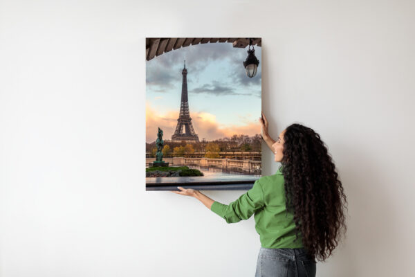 Plakat Widok Na Wieżę Eiffla Z Mostu Bir Hakeim - obrazek 8