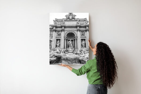 Plakat Fontanna Di Trevi W Rzymie Z Posągami W Czerni I Bieli - obrazek 8